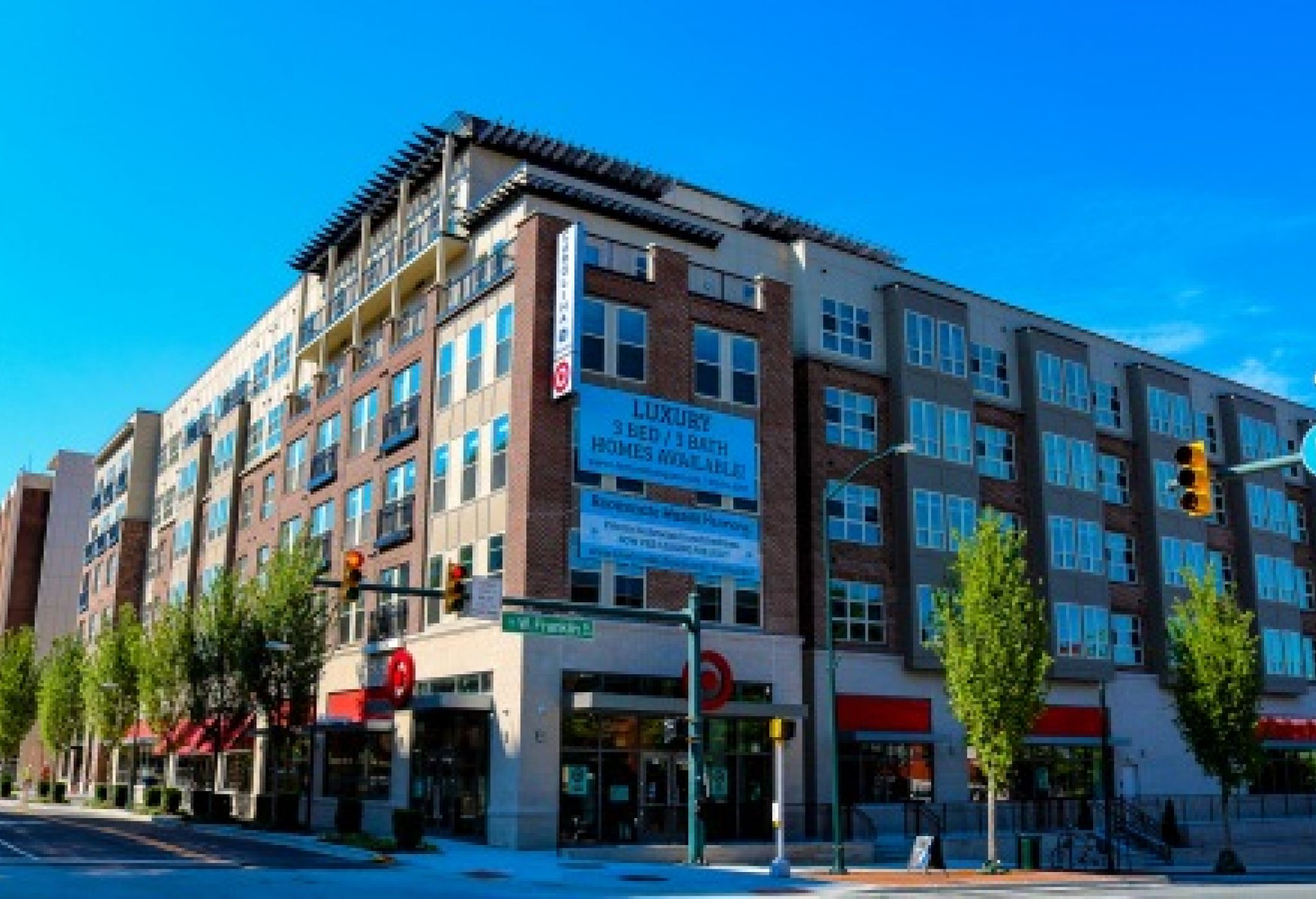 Northwood Raven Carolina Square apartments exterior shot from the street